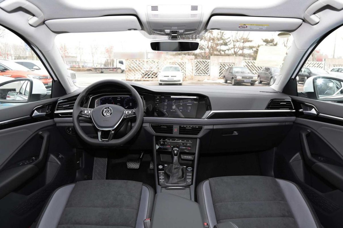 15万左右买什么车省油又好看年轻,15万动力强省油值得推荐的车型