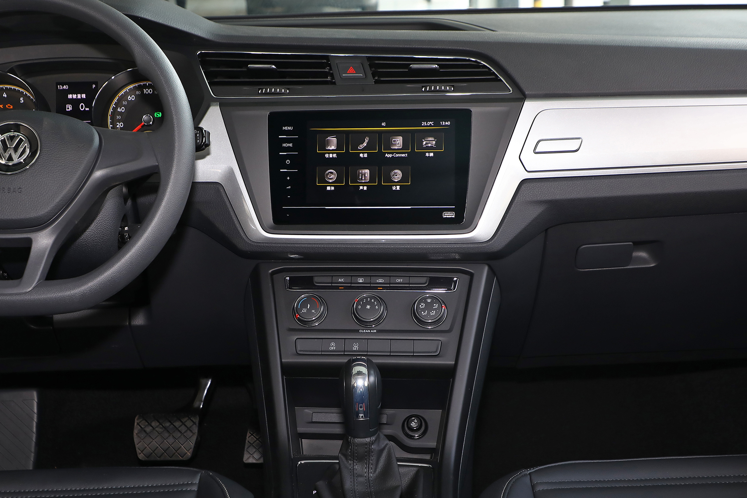 途安l优惠价格表,18年途安l自动1.4t二手多少钱能买