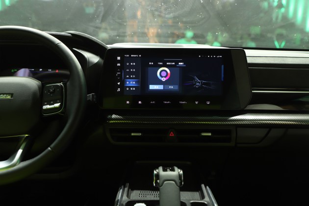 化身移动音乐厅JVC音响加持实拍哈弗酷狗