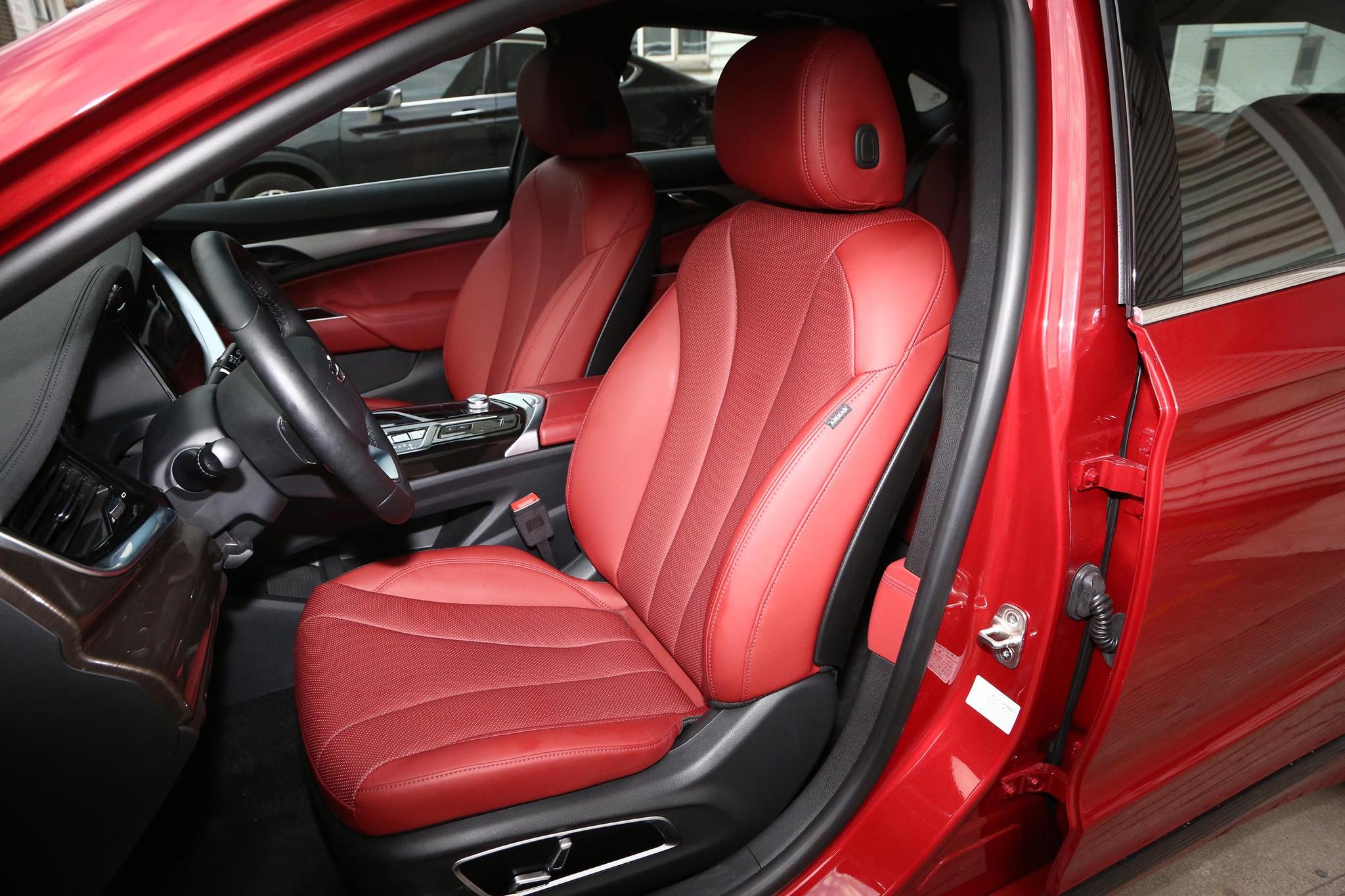 车长5米左右的国产轿车,车长超过5米的车国产小轿车