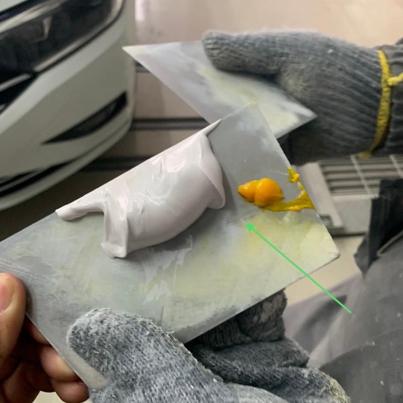 速腾剐蹭马路牙子修复,速腾漆面被擦碰修复