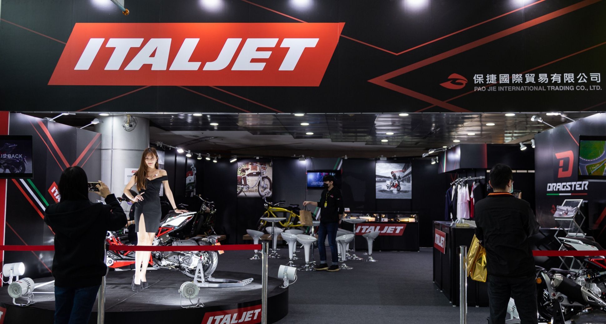 意塔杰特Dragster现身台湾省摩展，相比大陆贵出近6000元！