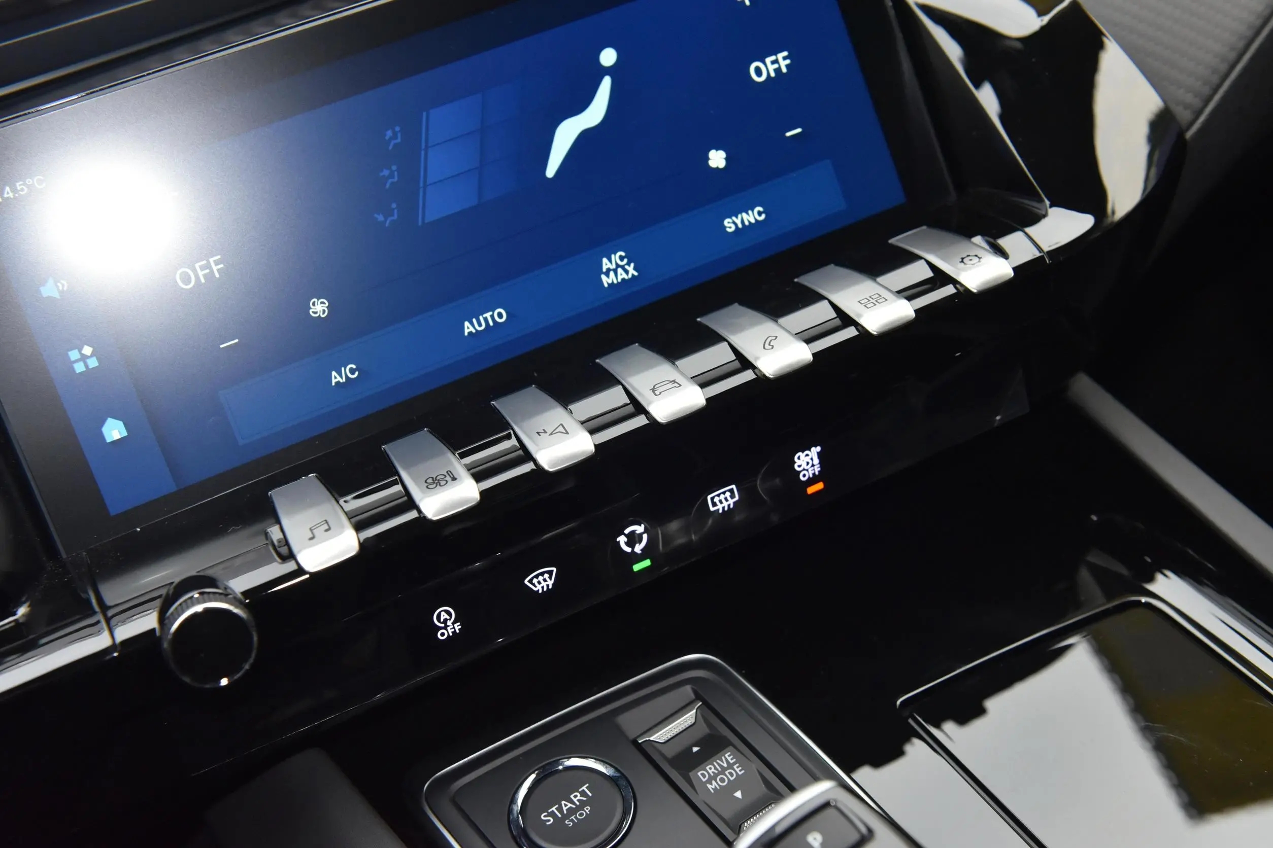 买辆标致508L怎么样？搭载1.6T和1.8T发动机