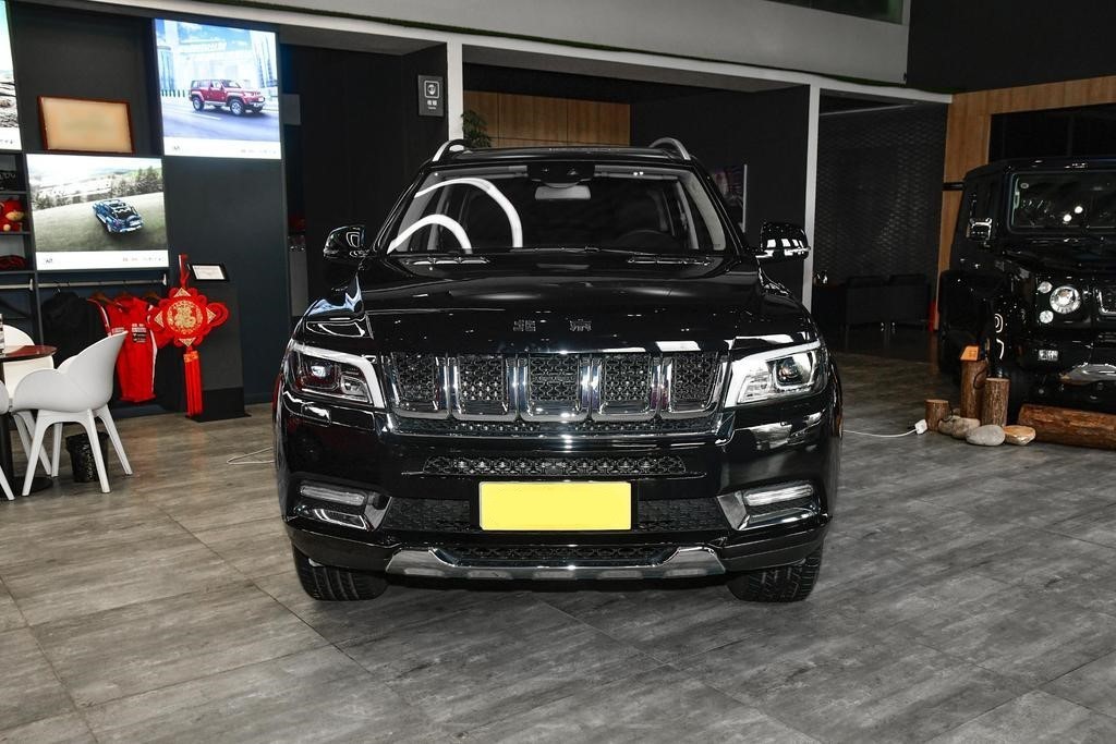 北京bj90豪华大型suv,全新bj90最高配四驱4.0