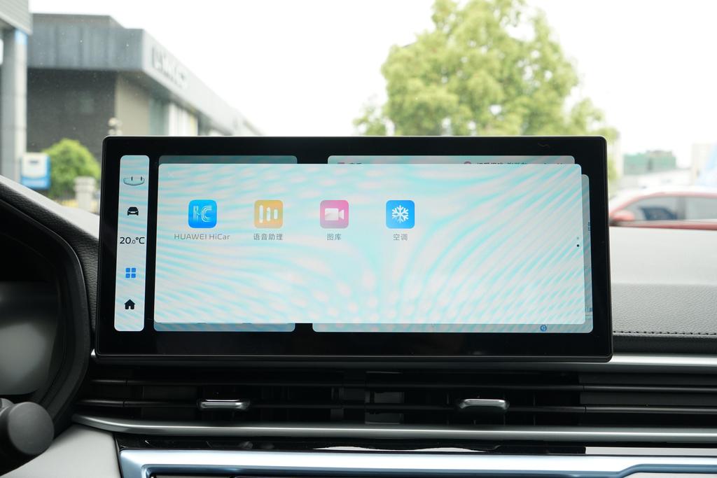 吉利帝豪第4代冠军版顶配车机,吉利帝豪第四代旗舰版仪表