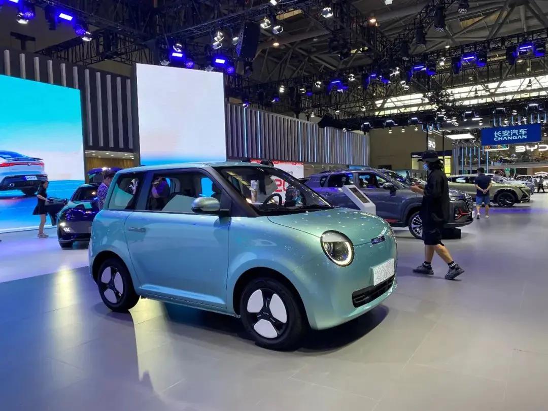 试驾长安Lumin糯玉米，谁说微电车都是粗糙和廉价？