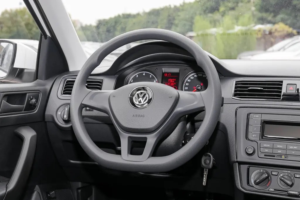 桑塔纳广播功能怎么打开,大众桑塔纳有定位功能吗