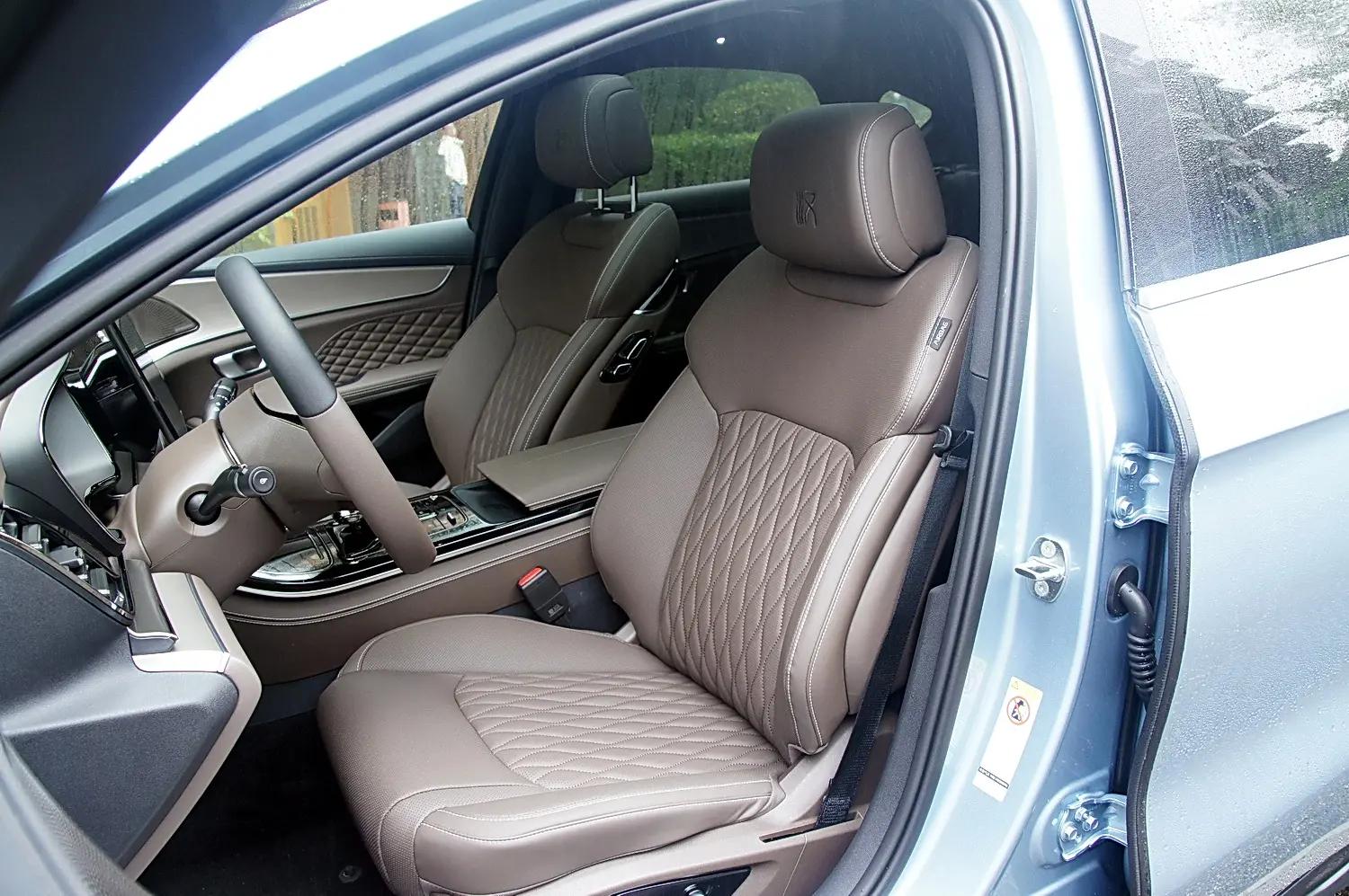 颜值能打操控出色比亚迪汉ev,比亚迪汉EV冠军版提升了什么