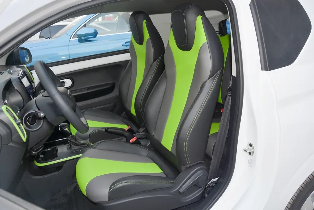 不到6万上汽科莱威clever上市图片,6万元纯电微型车上汽科莱威clever