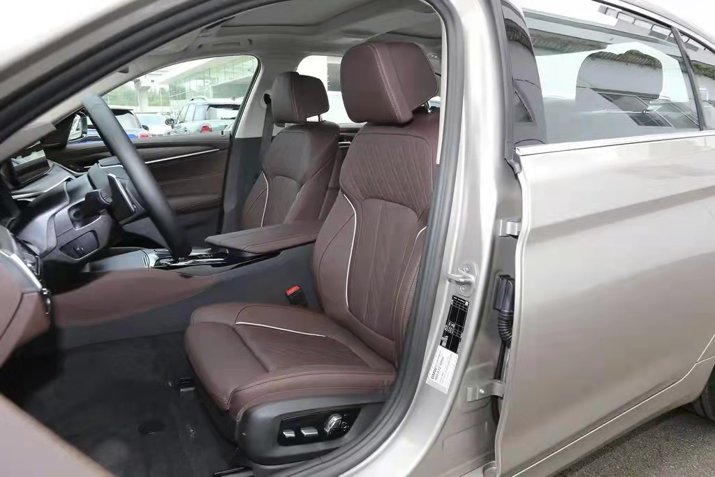 50万以内买中大型轿车,50-60万买什么中型车