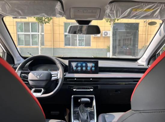 五菱星驰小型suv多少钱,五菱星驰在小型suv销售排名