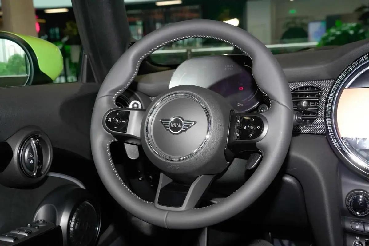mini软顶敞篷车优缺点,全新一代mini敞篷