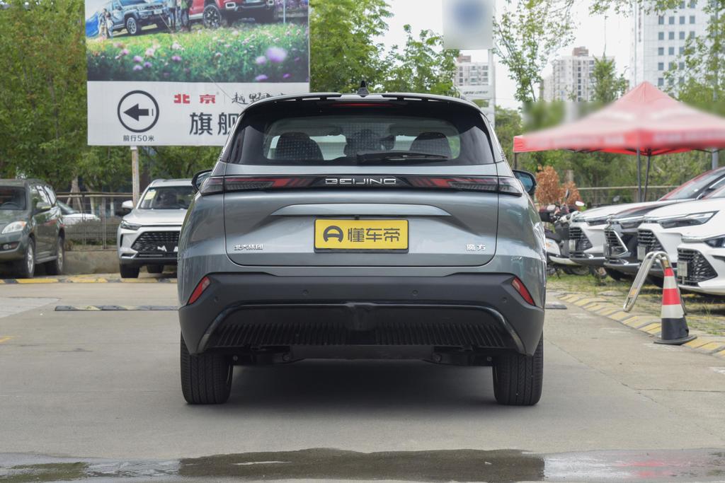 试过才知道，北京汽车魔方有噱头，更有看头｜壹体验。