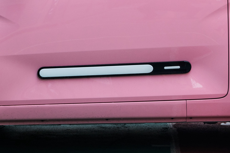 5万左右纯电代步小车，QQ冰淇淋·桃欢喜带来哪些惊喜呢？