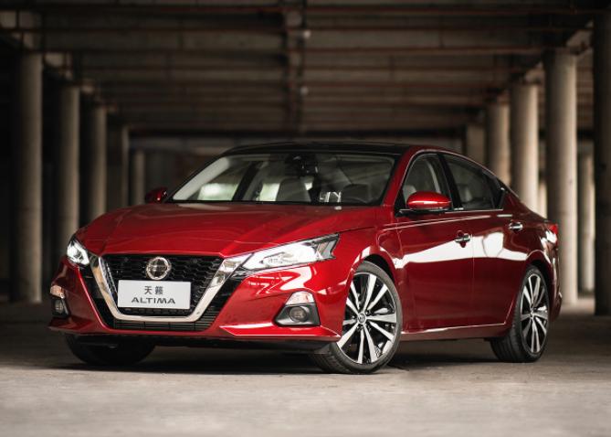 日产天籁2021款2.0lxl舒适版试驾,日产天籁2021款2.0lxl时尚版试驾