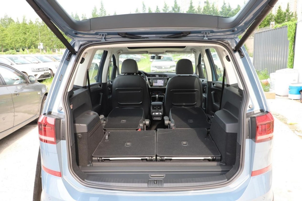 2017款大众途安l6座版顶配报价,大众途安l6座空间体验