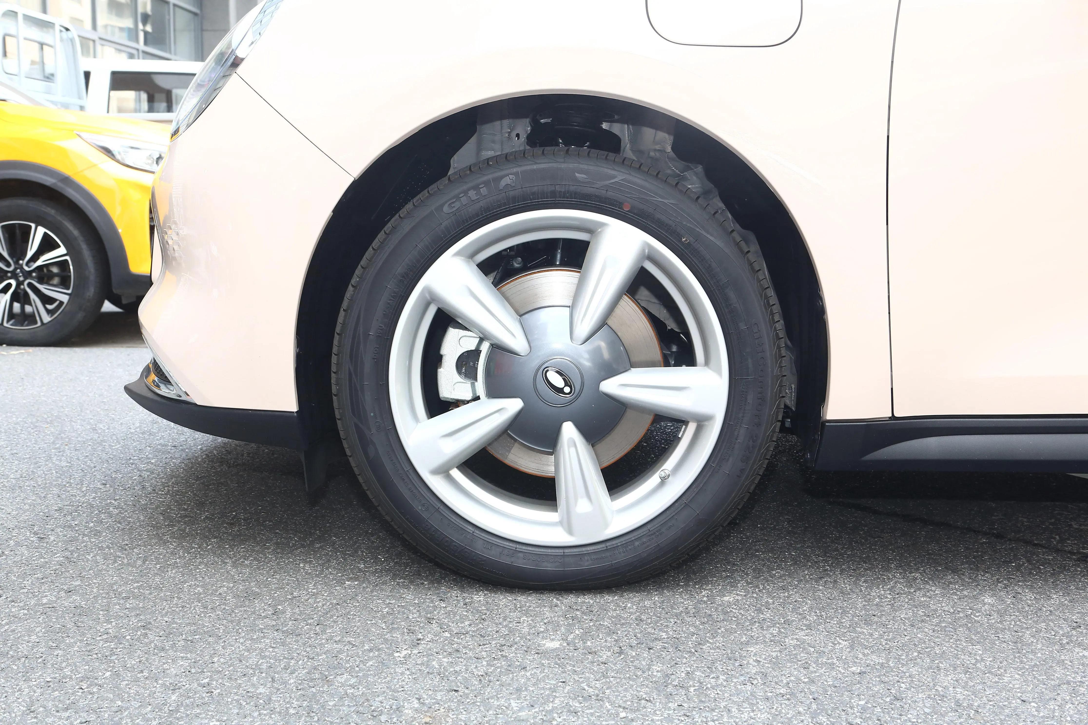 一款非常适合小姐姐的专属座驾,适合小姐姐买的高颜值纯电代步车