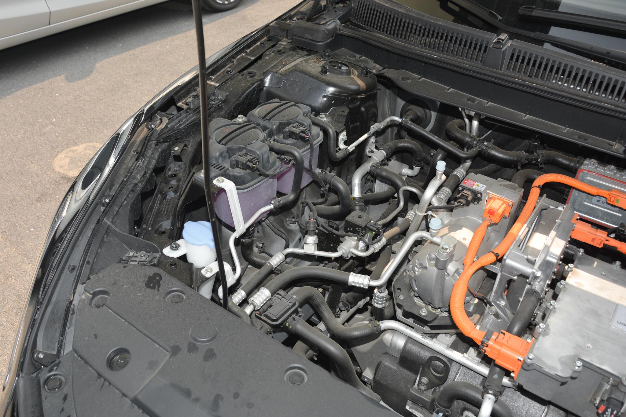 红旗e-qm5低配真实续航,红旗e-qm430夏天真实续航