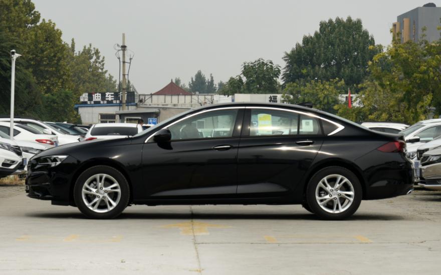 全新迈腾对比新款君威,大众迈腾和别克君威的区别是什么