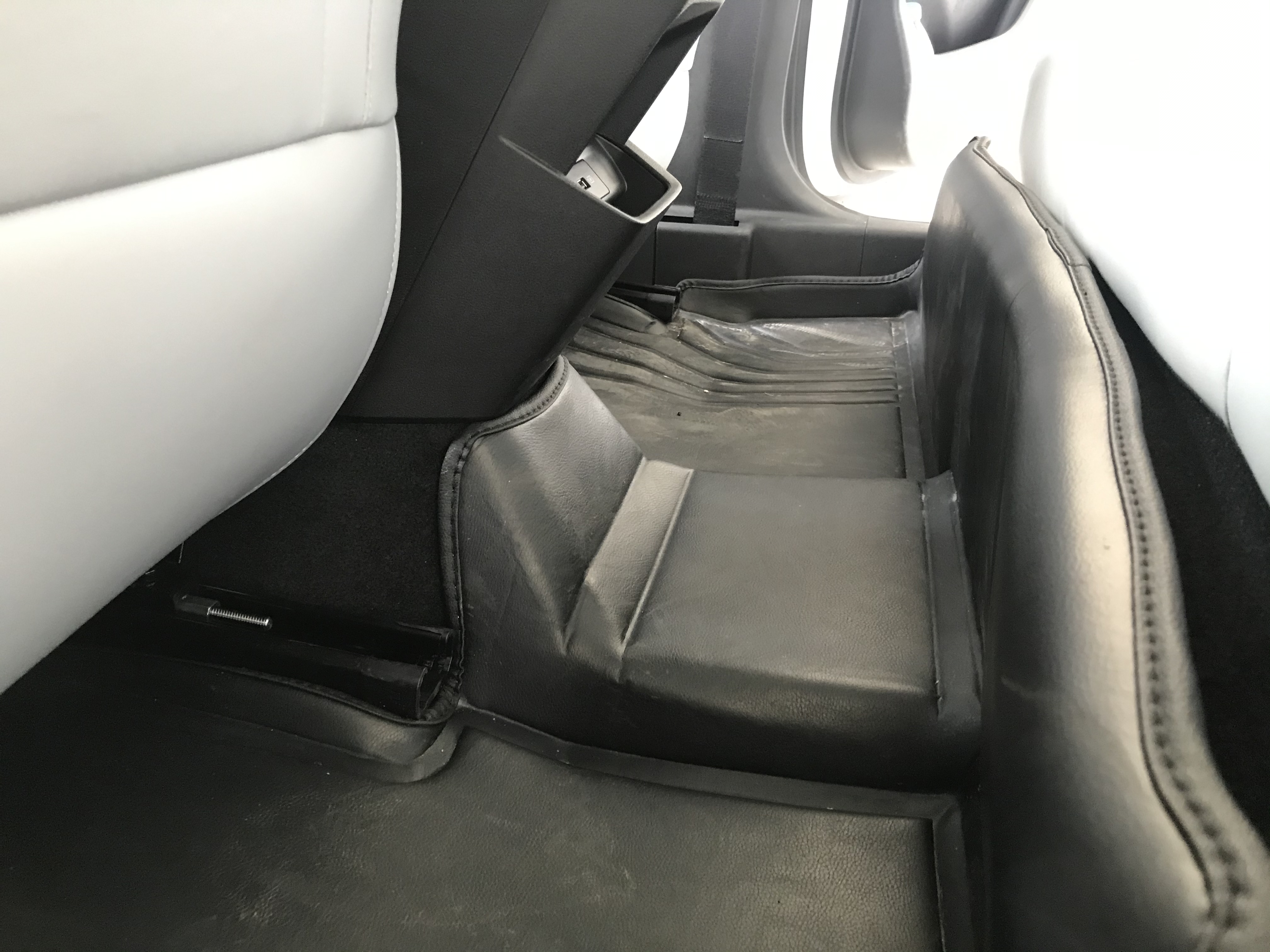 第4代帝豪试驾吉利缤瑞,四代帝豪的所有缺点