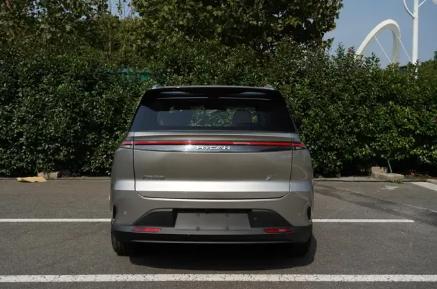 合创z03新能源评测视频,合创z03500公里真实续航