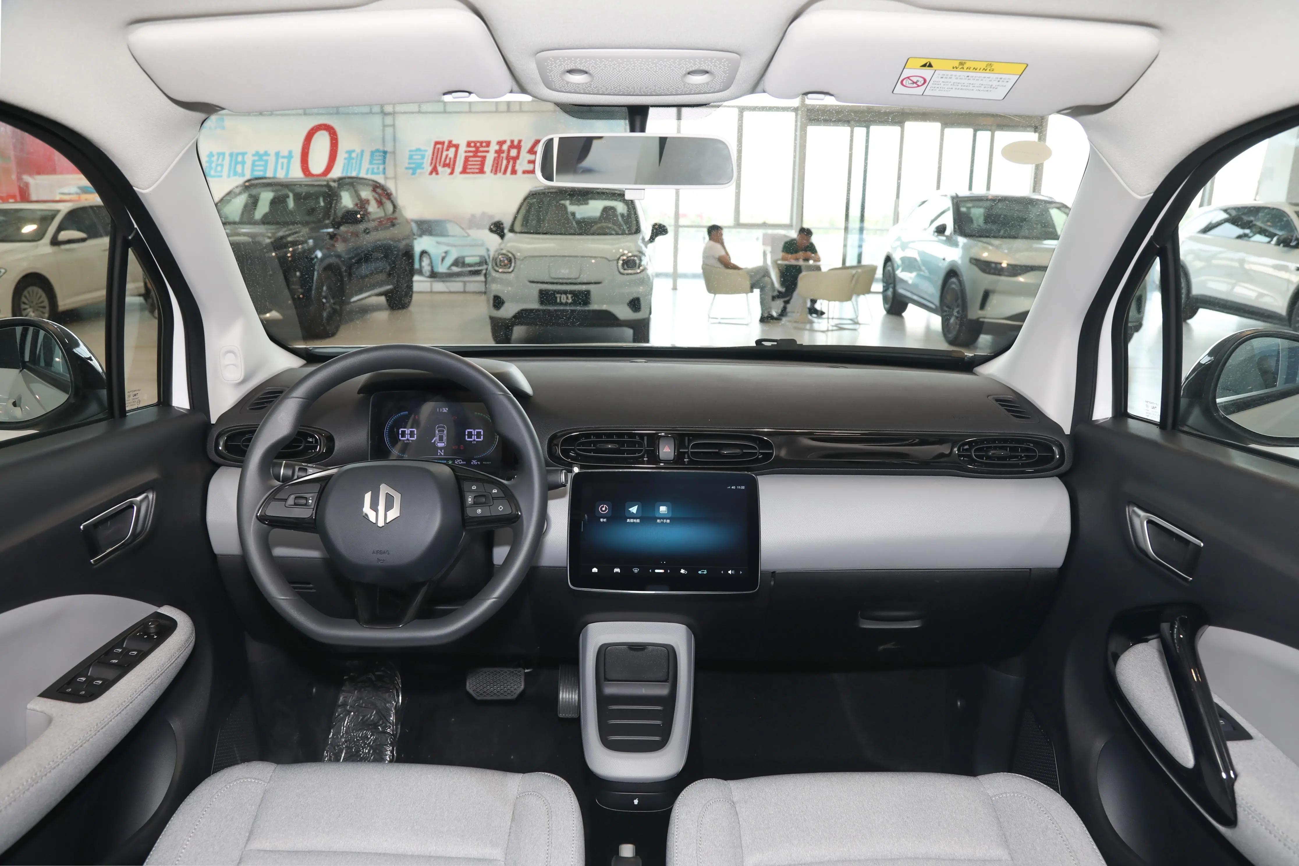 价格最低的新能源汽车零跑t03,6万起售的微型电动车零跑t03