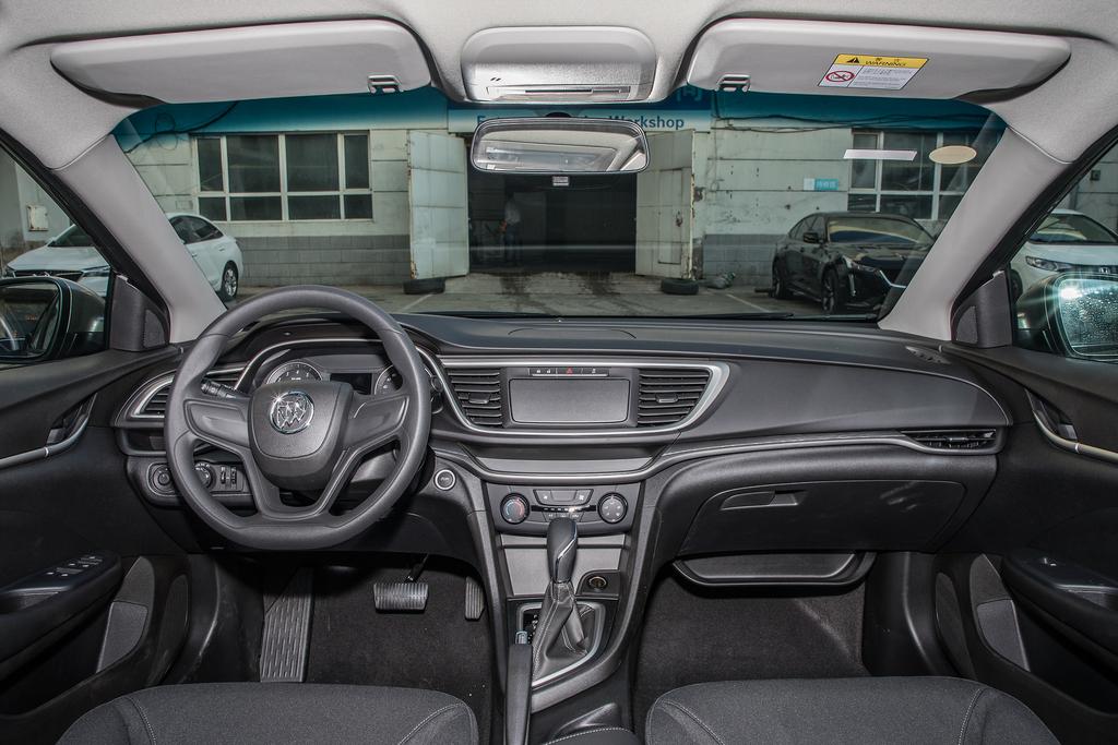 英朗限时优惠2.80万欢迎试乘试驾,惊喜福利优惠价