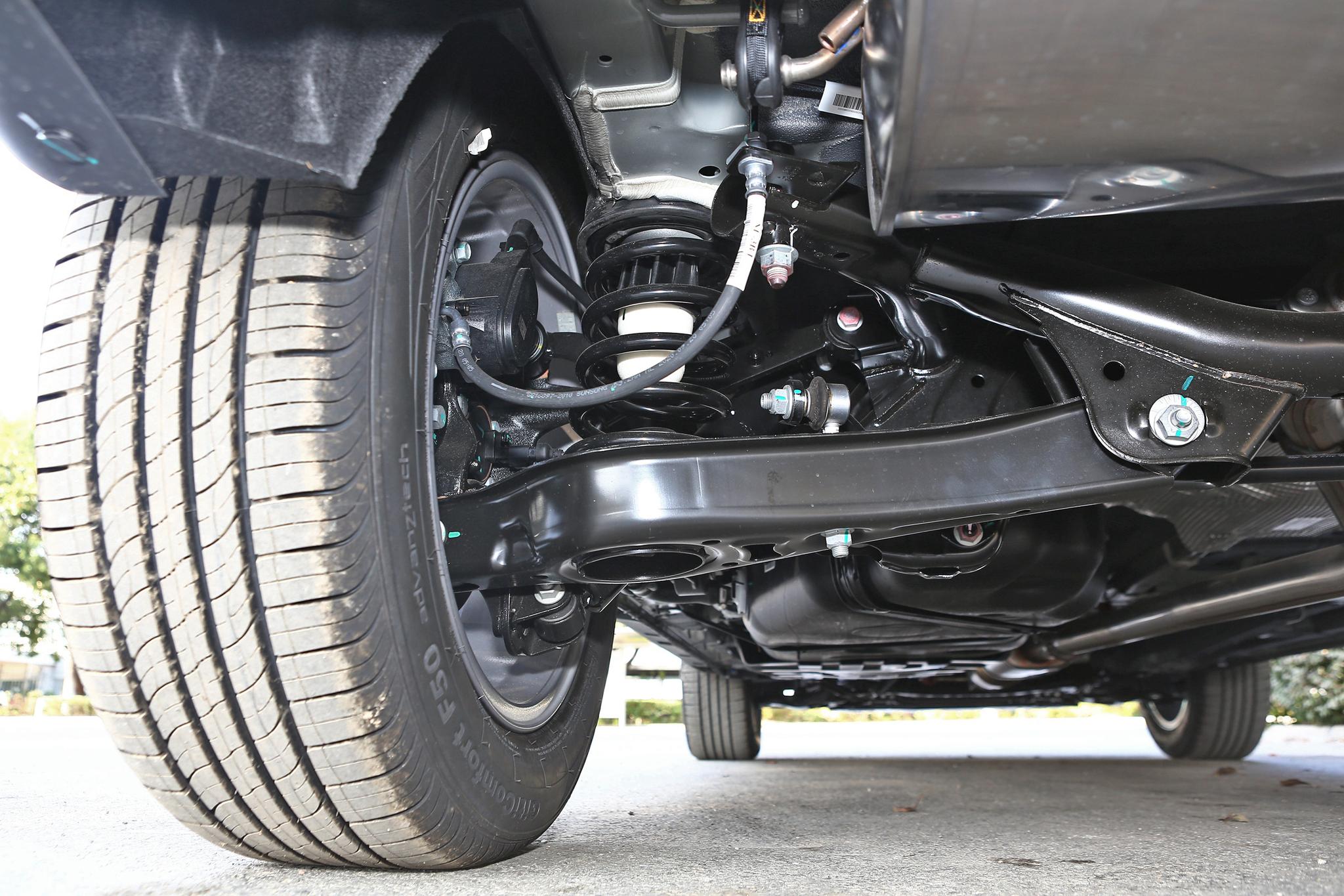 博越suv10万左右,2020款博越1.8t最值得买的配置