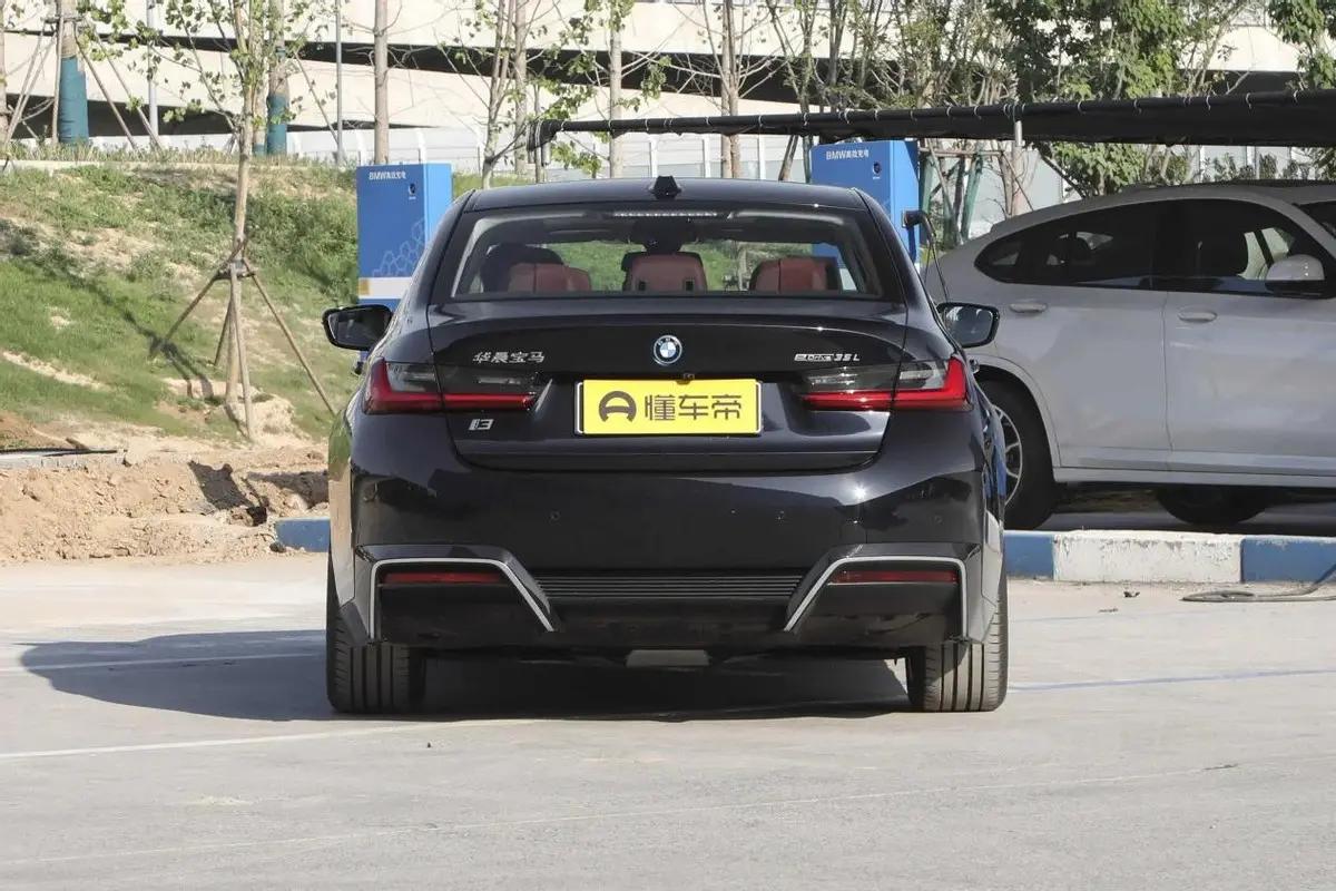 宝马i3深度评测视频,宝马i3值得入手吗