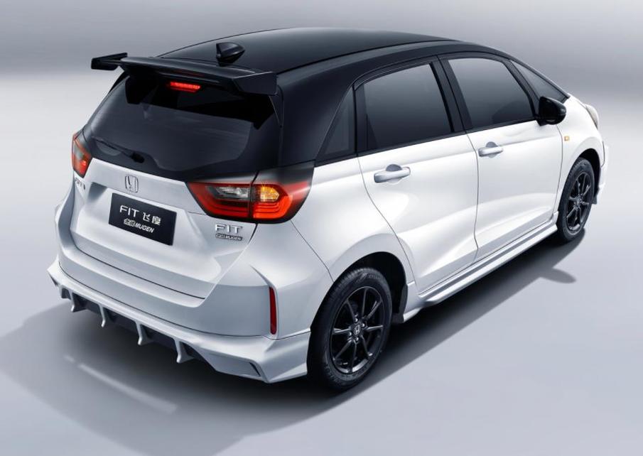 飞度无限MUGEN版上市，售价9.68万元，等于“原厂改装”