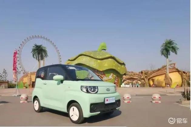 宏光mini马卡龙和奇瑞qq冰淇淋,奇瑞qq冰淇淋2022年新款高配价格