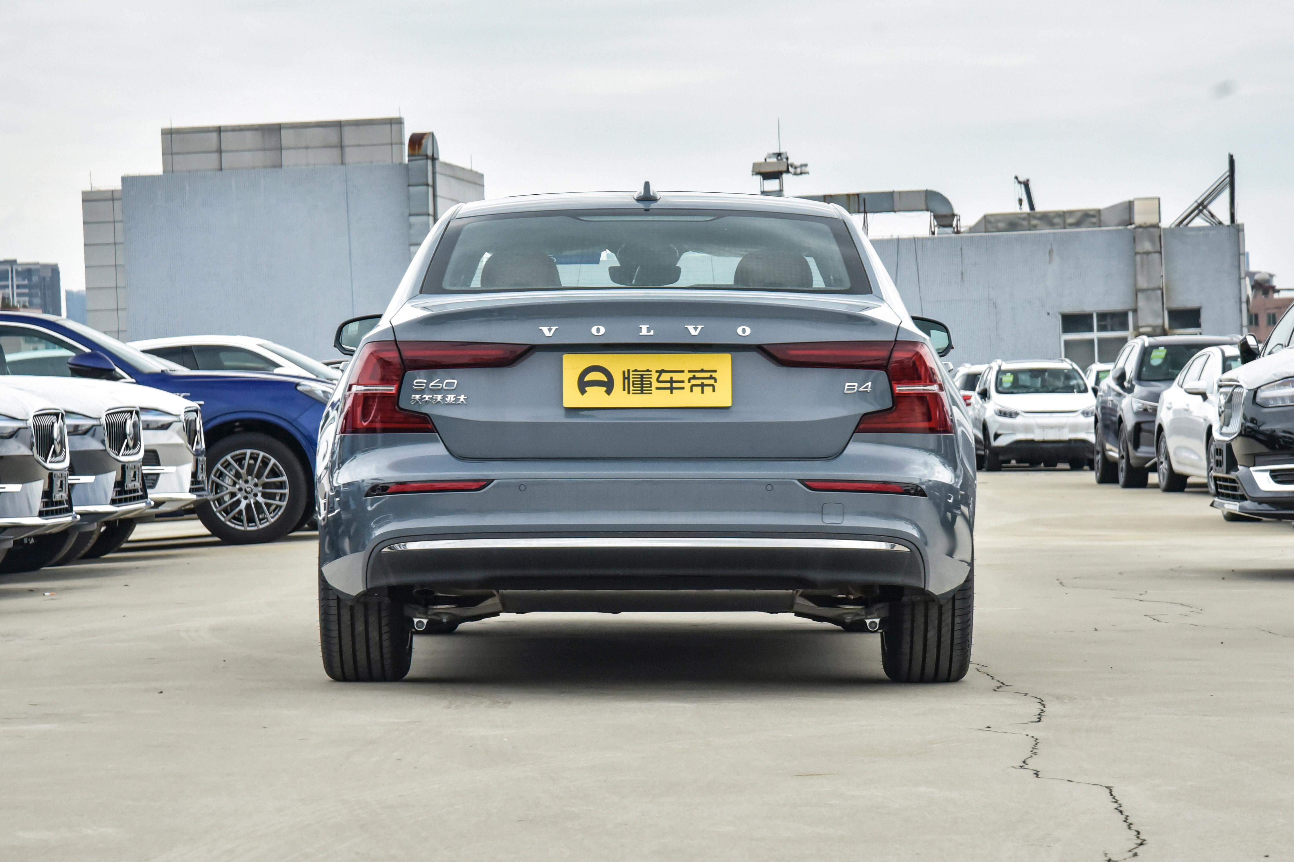 绅士赛车,感受优质试驾全新沃尔沃s60