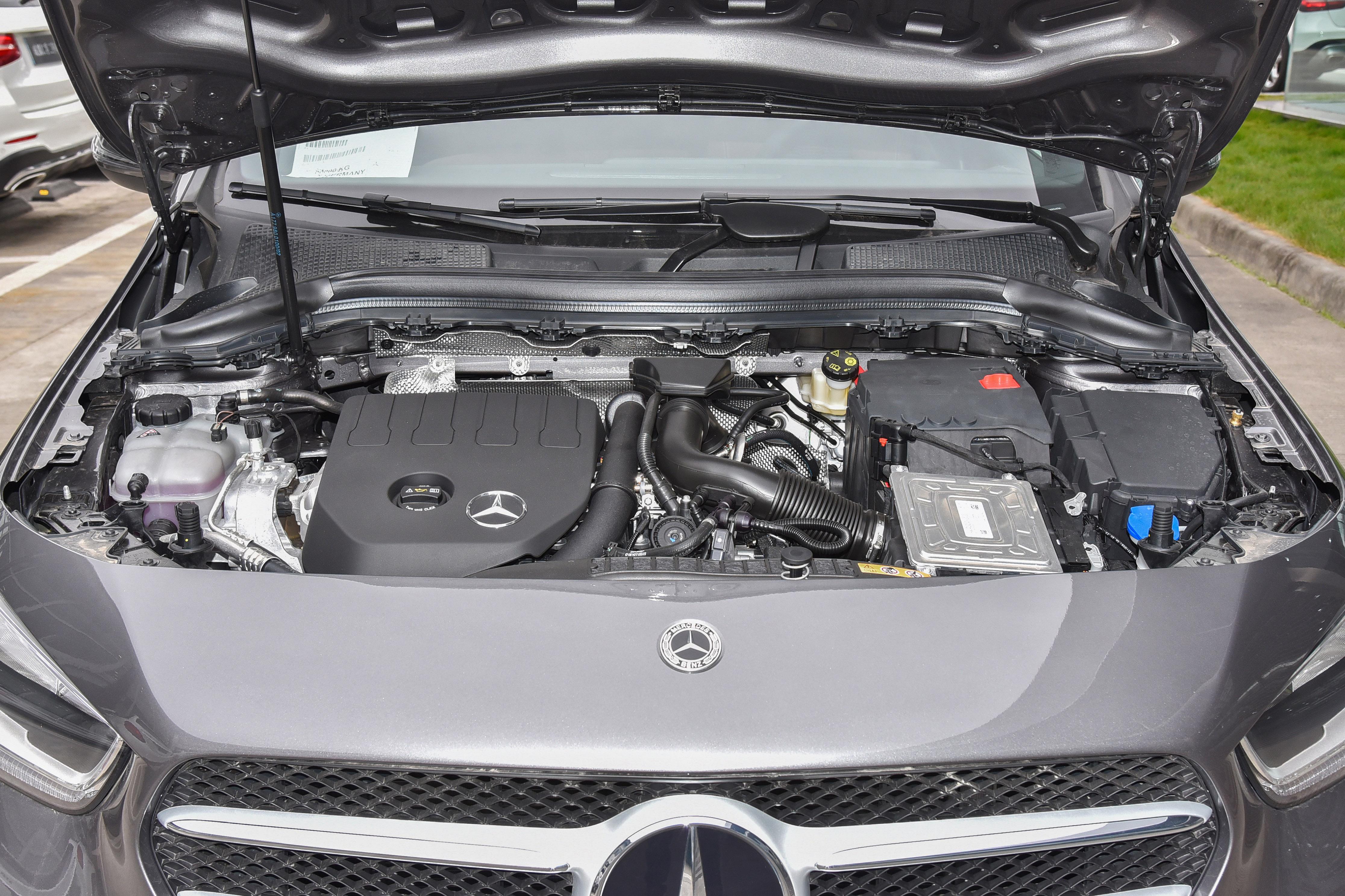 奔驰b级2022款落地多少钱,奔驰b级试驾测评