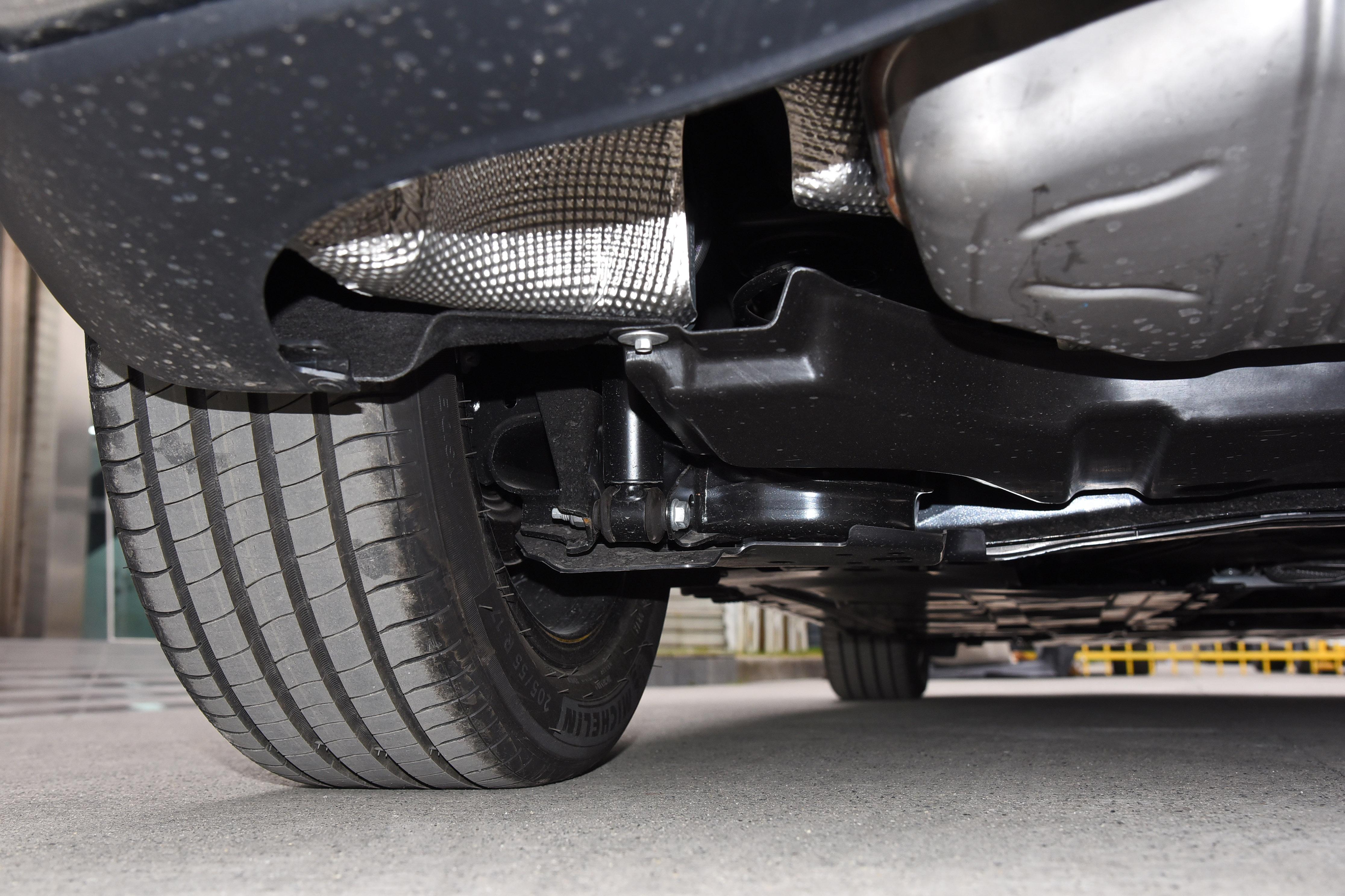 奔驰b级2022款落地多少钱,奔驰b级试驾测评