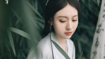 小说：她全家被灭门，而她是唯一幸存者，暗恋她的王爷得知后怒了