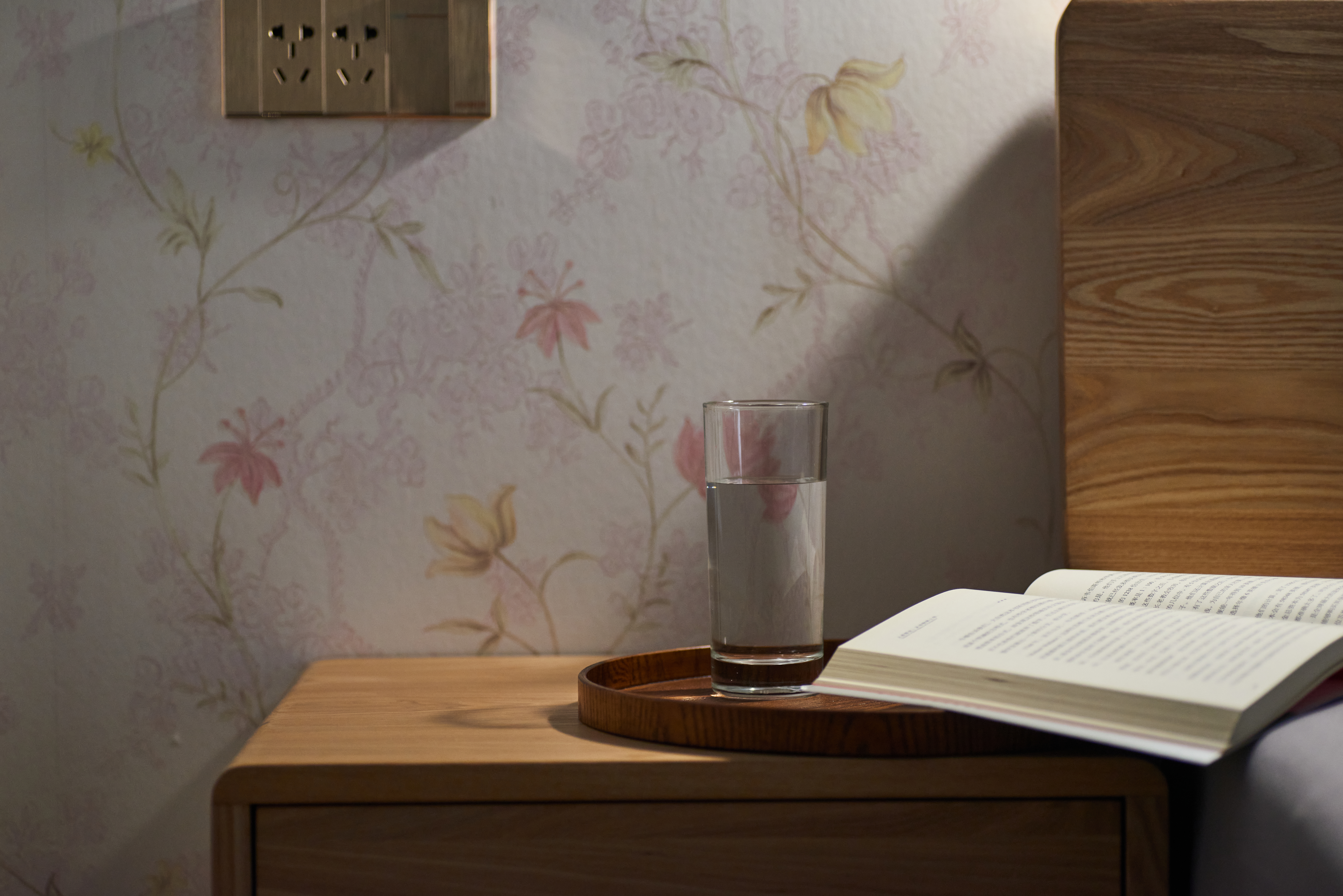 东欧专制主义根源,东欧社会主义国家社会矛盾的根源