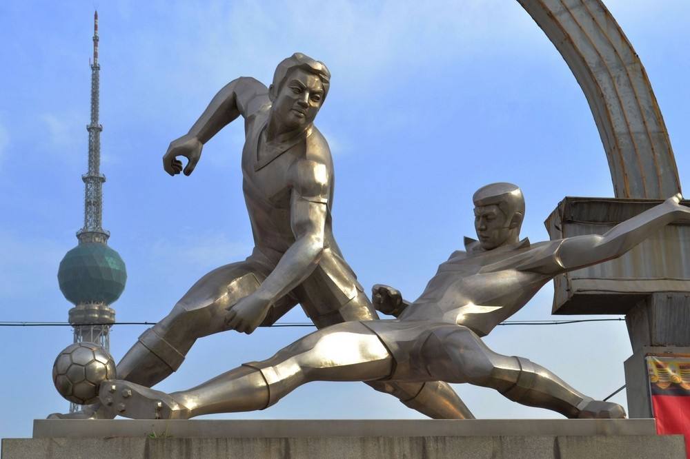 踢足球的好处一年级,踢足球的好处有哪些写4点