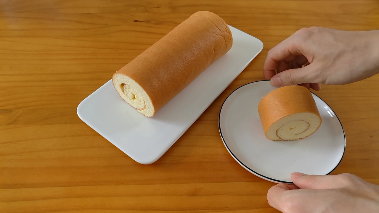 蛋糕卷不回缩的方法,原味蛋糕卷如何不开裂