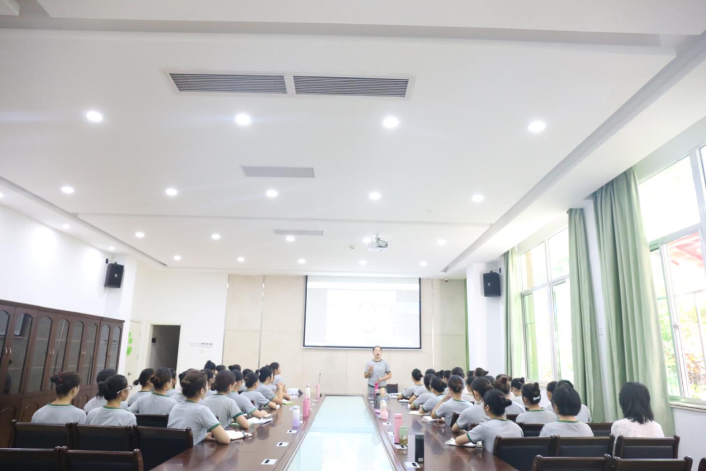 幼儿园的师资队伍建设工作有哪些,幼师队伍建设幼儿园