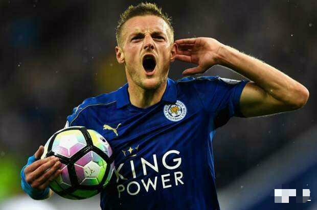 把普通球队带成劲旅的6个男人，其中一人的球衣被俱乐部永久封存