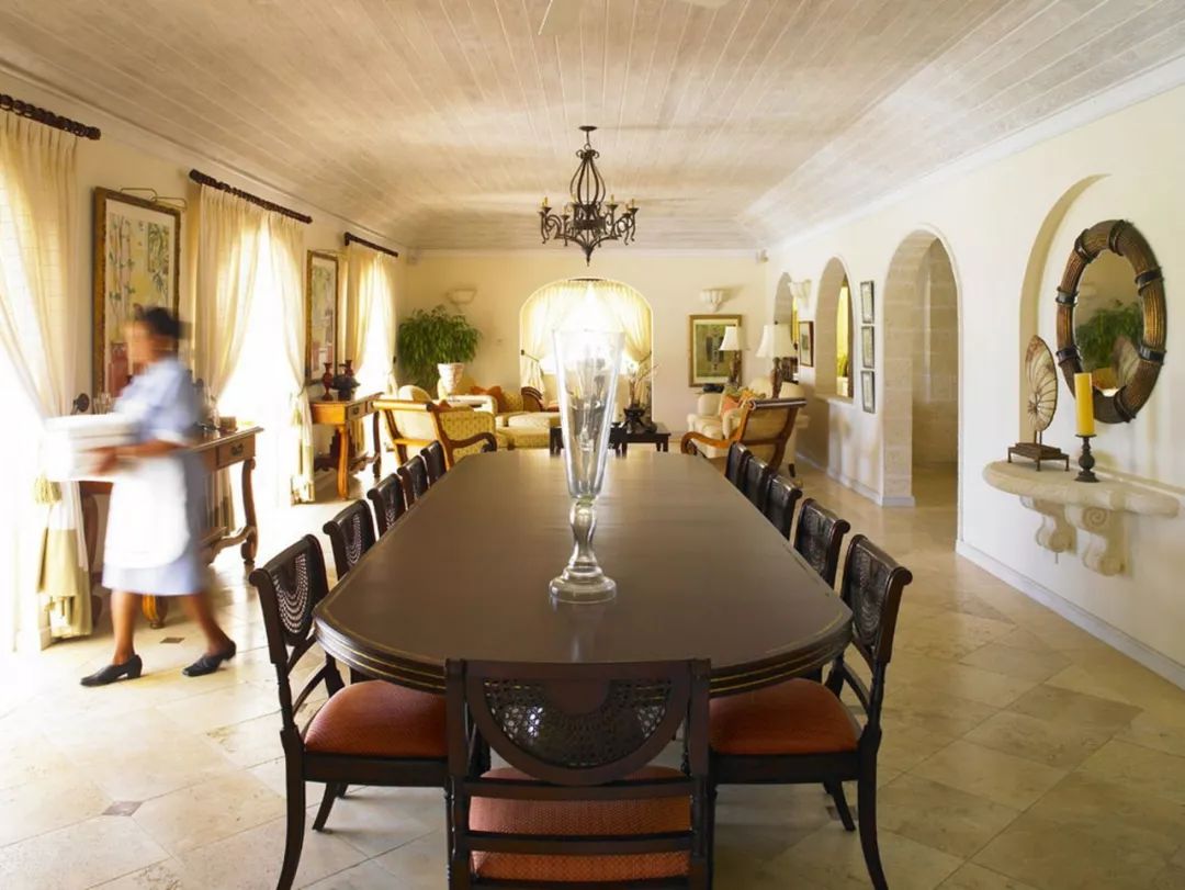 梅西豪宅c罗豪宅,梅西和c罗谁豪宅最好