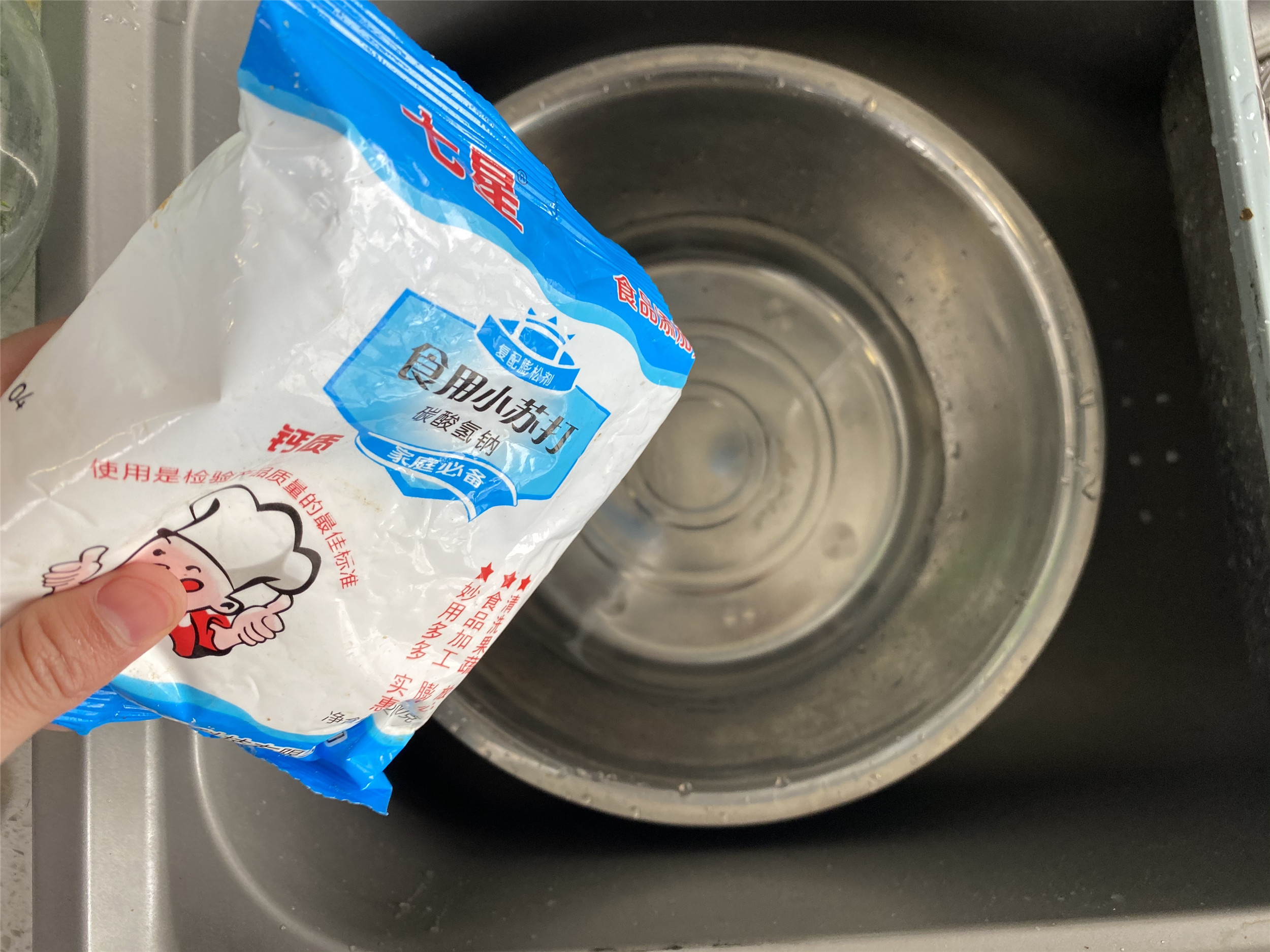 怎么清洗西兰花能去除农药和虫卵,西兰花怎么洗才能去掉虫卵