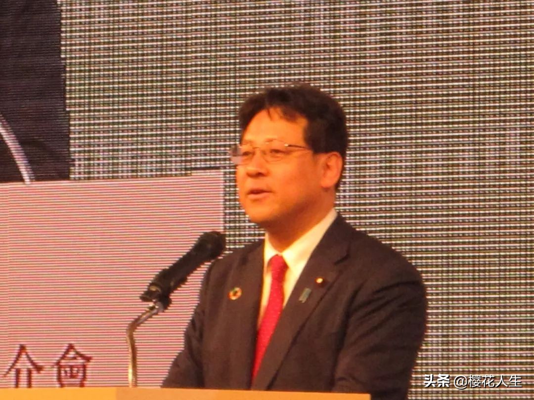 中国“粤港澳大湾区”三地政府联合推介会在东京闭幕