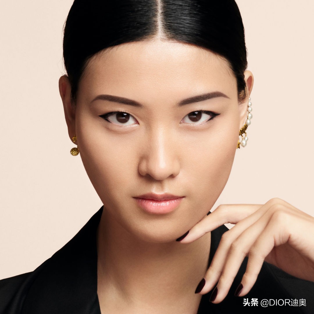 迪奥凝脂恒久粉底液1n与0n区别,迪奥全新凝脂恒久粉底液中样20ml