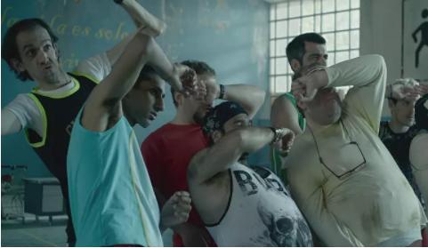 《篮球冠军》被片名毁掉的好片，一支残障球队获得了篮球赛亚军