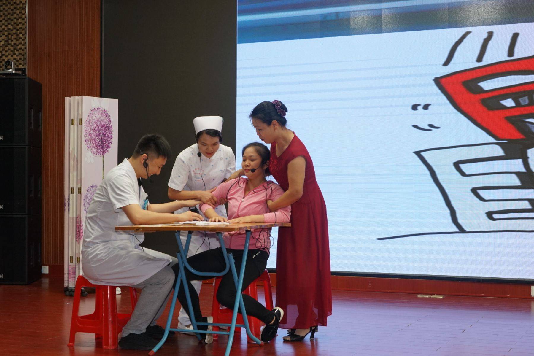 护士节护理服务创新,基层医院开展护士节活动