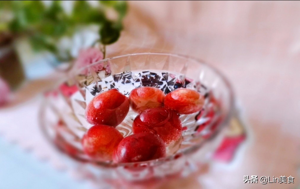 变软的桃子能做果酱吗,自制桃子果酱可以放多久