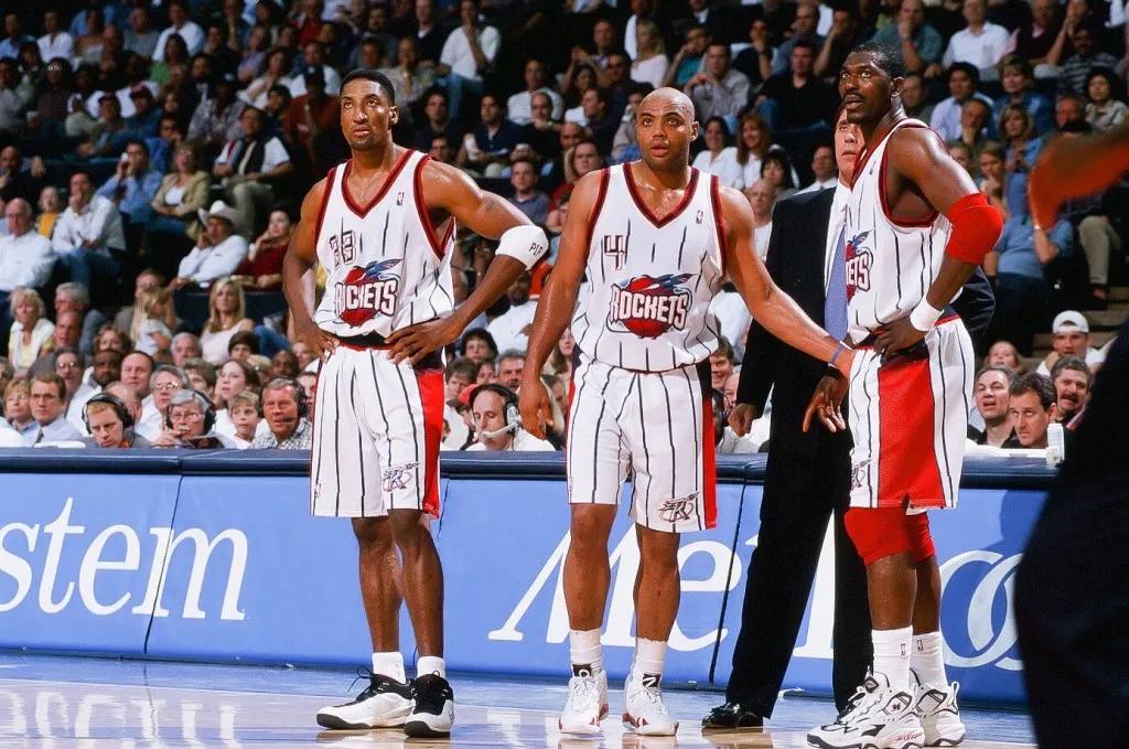 美媒公认nba历史十大球星,美媒最新评选出nba历史十大巨星