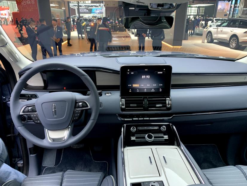 百万大林肯七座suv车型价格,新款林肯领航员值不值得买