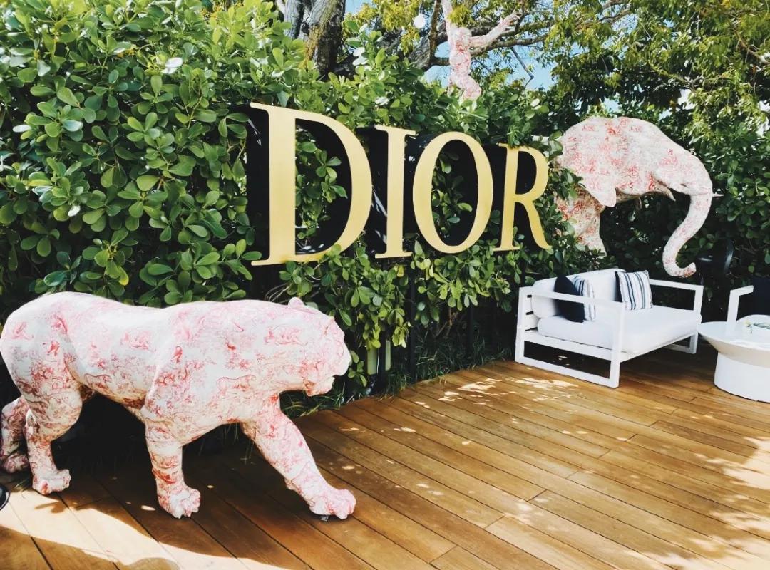 lv奢侈品设计,gucci店铺设计风格